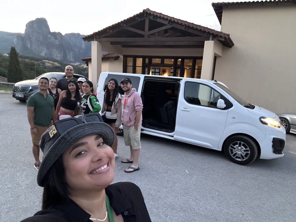 ruta de creativos viajando a meteora